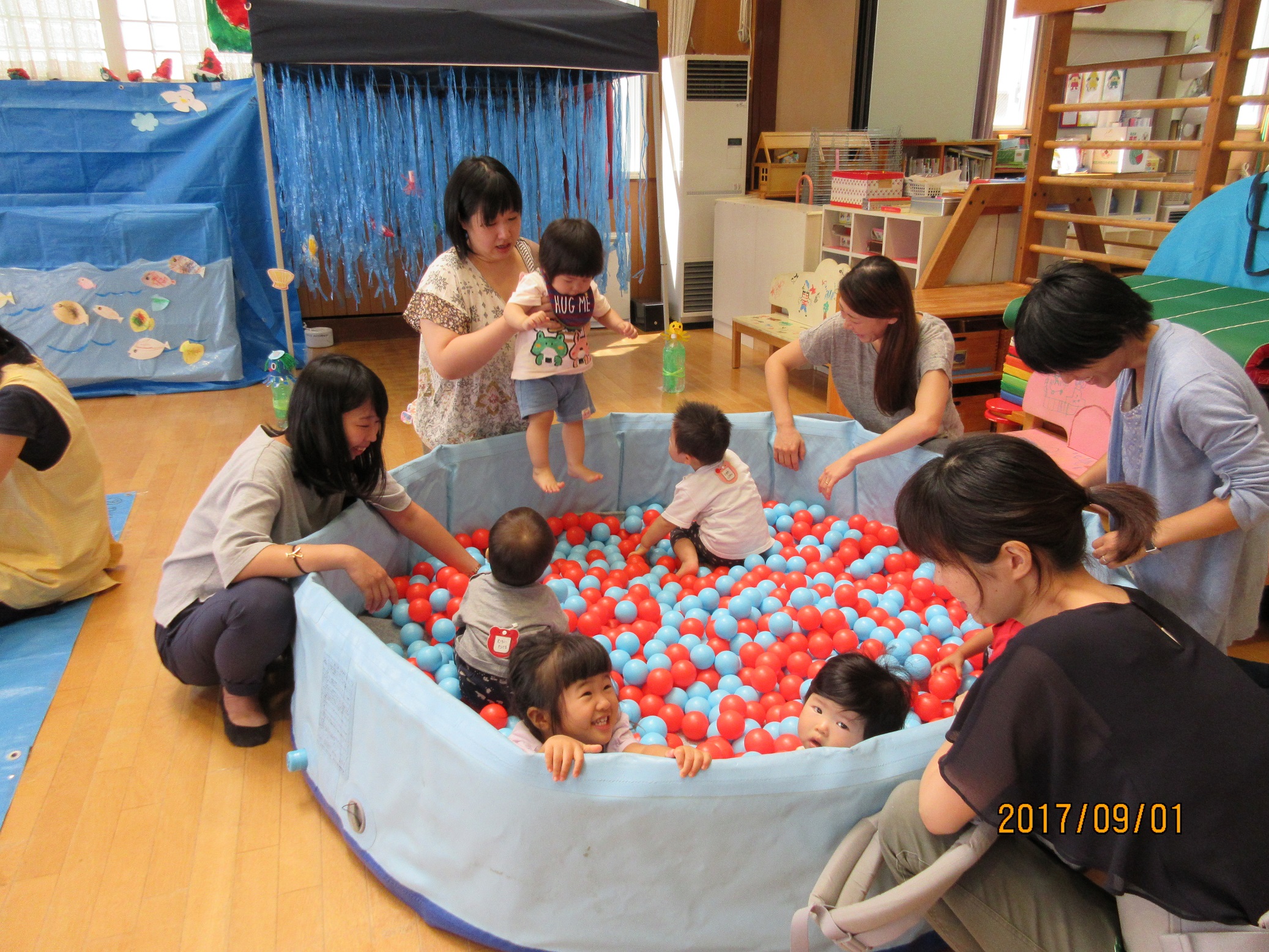 ボールプール