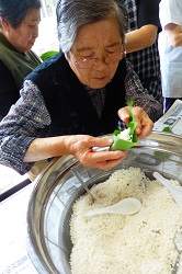 ちまきづくり