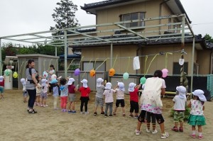 前回の体験事業「水遊び」の様子