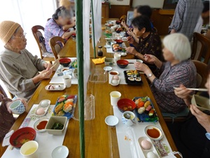 給食